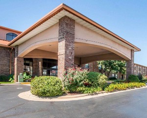 Hotel COMFORT INN AT THOUSAND HILLS