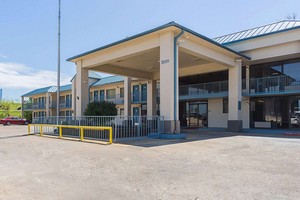 Hotel ECONO LODGE  INN & SUITES