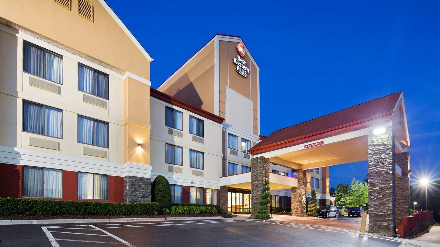 Hotel BEST WESTERN PLUS HUNTERSVILLE INN & SUITES NEAR LAKE NORMAN