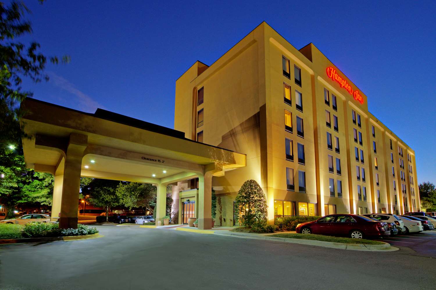 Hotel HAMPTON INN CHARLOTTE-UNIVERSITY PLACE