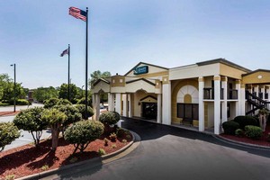 Hotel QUALITY INN & SUITES MOORESVILLE