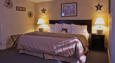 Hotel MT MADISON INN AND SUITES