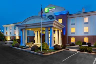 Hotel HOLIDAY INN EXPRESS & SUITES CHAMBERSBURG