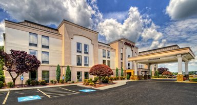 Hotel HAMPTON INN GREENSBURG