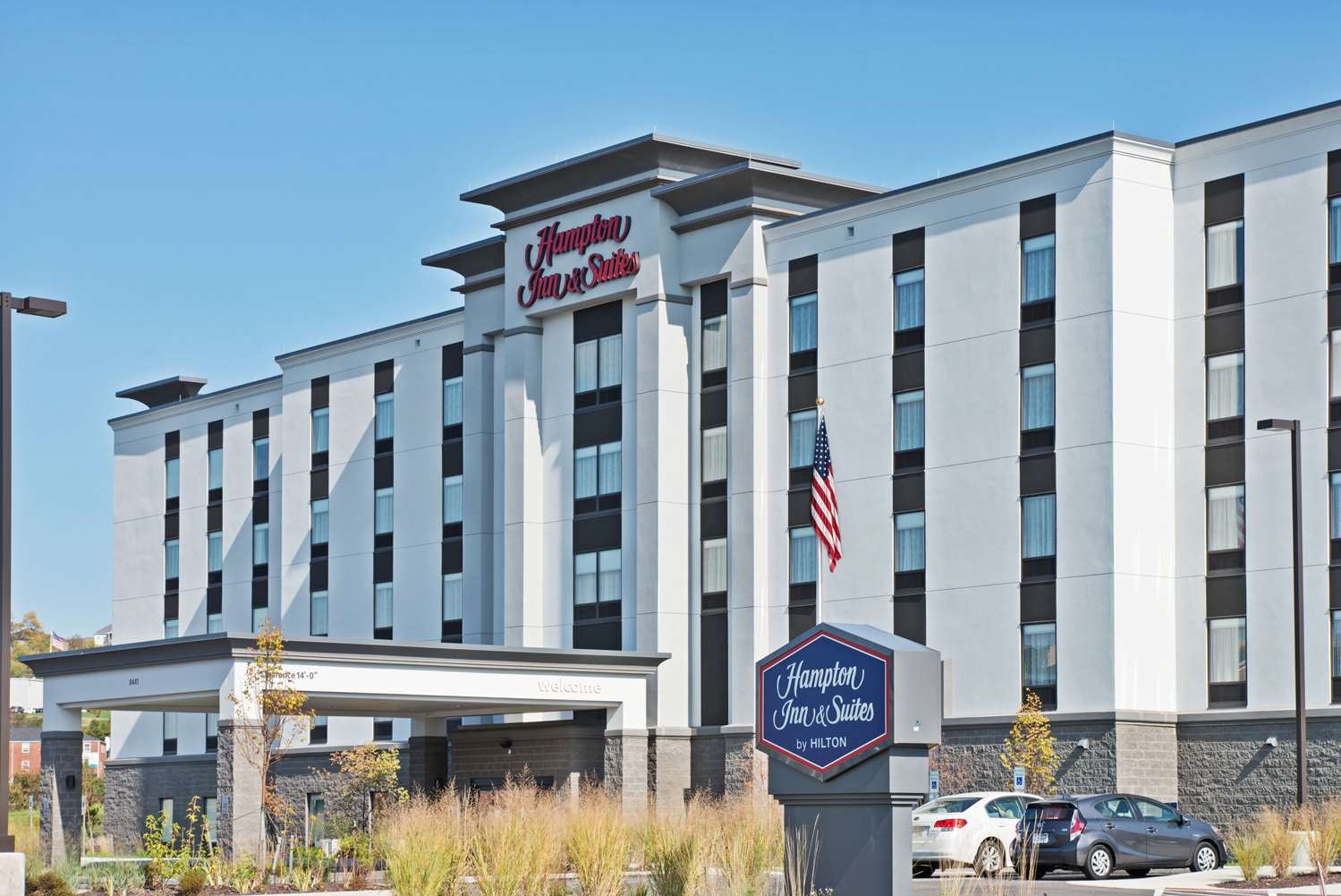 Hotel HAMPTON INN - SUITES NORTH HUNTINGDON-IRWIN PA
