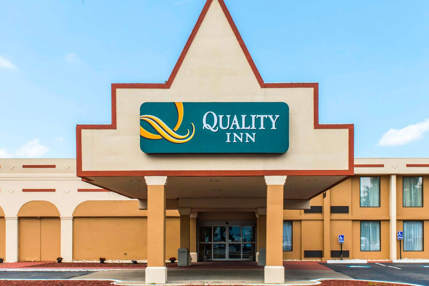 Hotel QUALITY INN NEW KENSINGTON