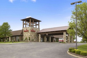 Hotel RAMADA BY WYNDHAM GREENSBURG HOTEL & CONFERENCE CENTER