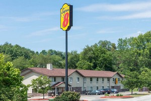 Hotel SUPER 8 DELMONT