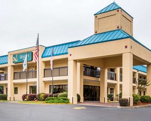 Hotel QUALITY INN NEAR SIX FLAGS
