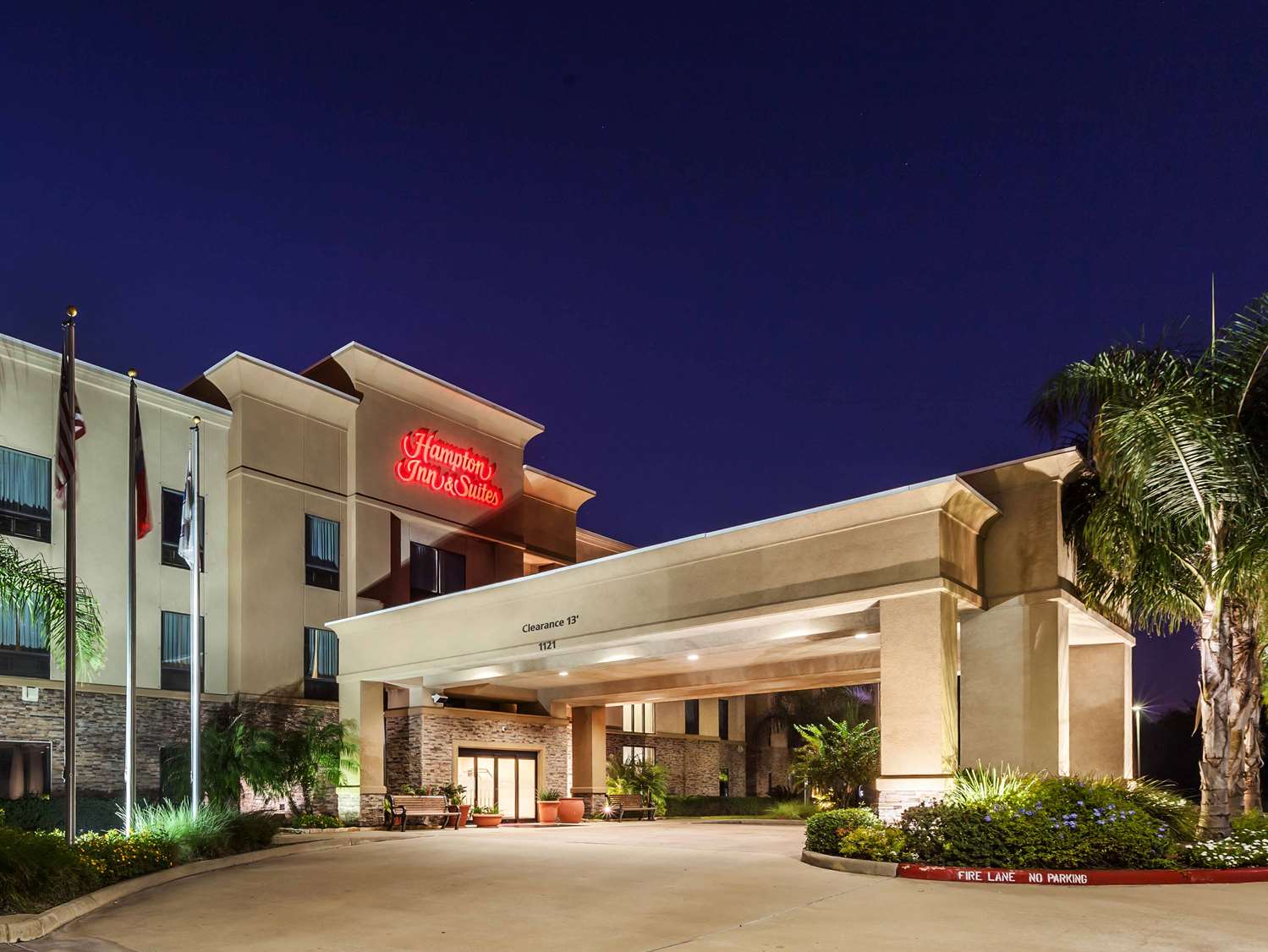 Hotel HAMPTON INN AND SUITES LAKE JACKSON-CLUTE