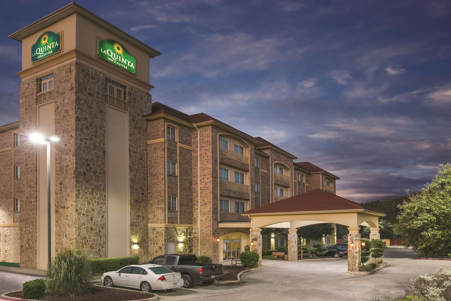 Hotel LA QUINTA INN & SUITES DALLAS SOUTH-DESOTO