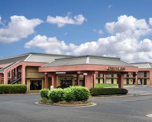 Hotel QUALITY INN FREDERICKSBURG, CENTRAL PARK AREA