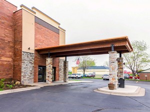 Hotel QUALITY INN & SUITES ARDEN HILLS - SAINT PAUL NORTH