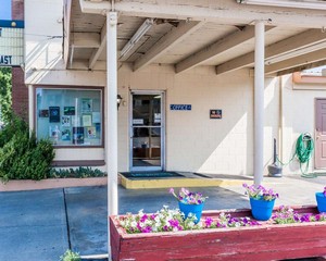 Hotel RODEWAY INN AND SUITES