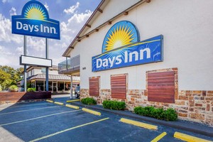 Hotel DAYS INN AUSTIN/UNIVERSITY/DOWNTOWN
