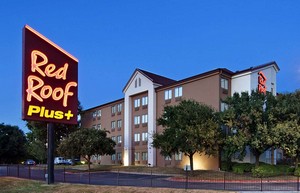 Hotel RED ROOF PLUS+ AUSTIN SOUTH