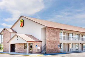 Hotel SUPER 8 GOODLAND