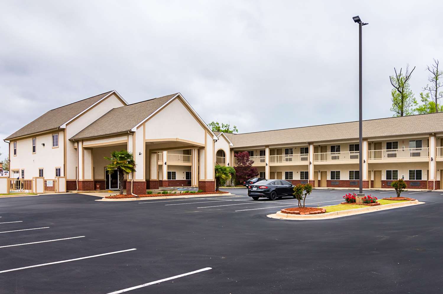 Hotel ECONO LODGE INN & SUITES BRYANT