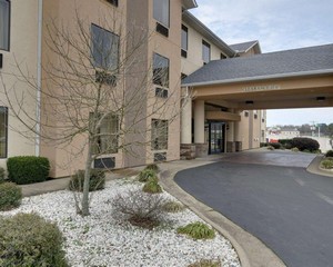 Hotel QUALITY INN & SUITES MALVERN