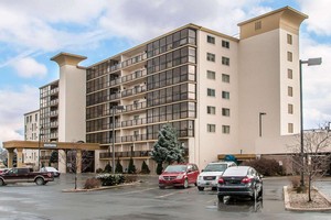 Hotel COMFORT INN & SUITES