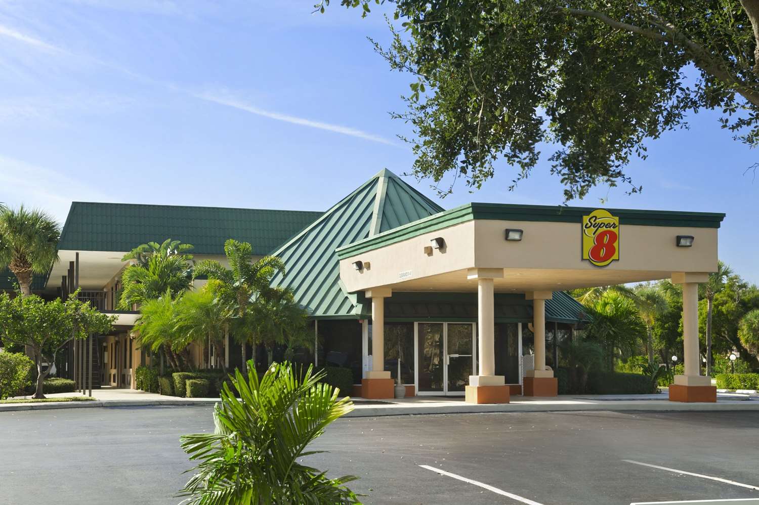 Hotel SUPER 8 NORTH PALM BEACH