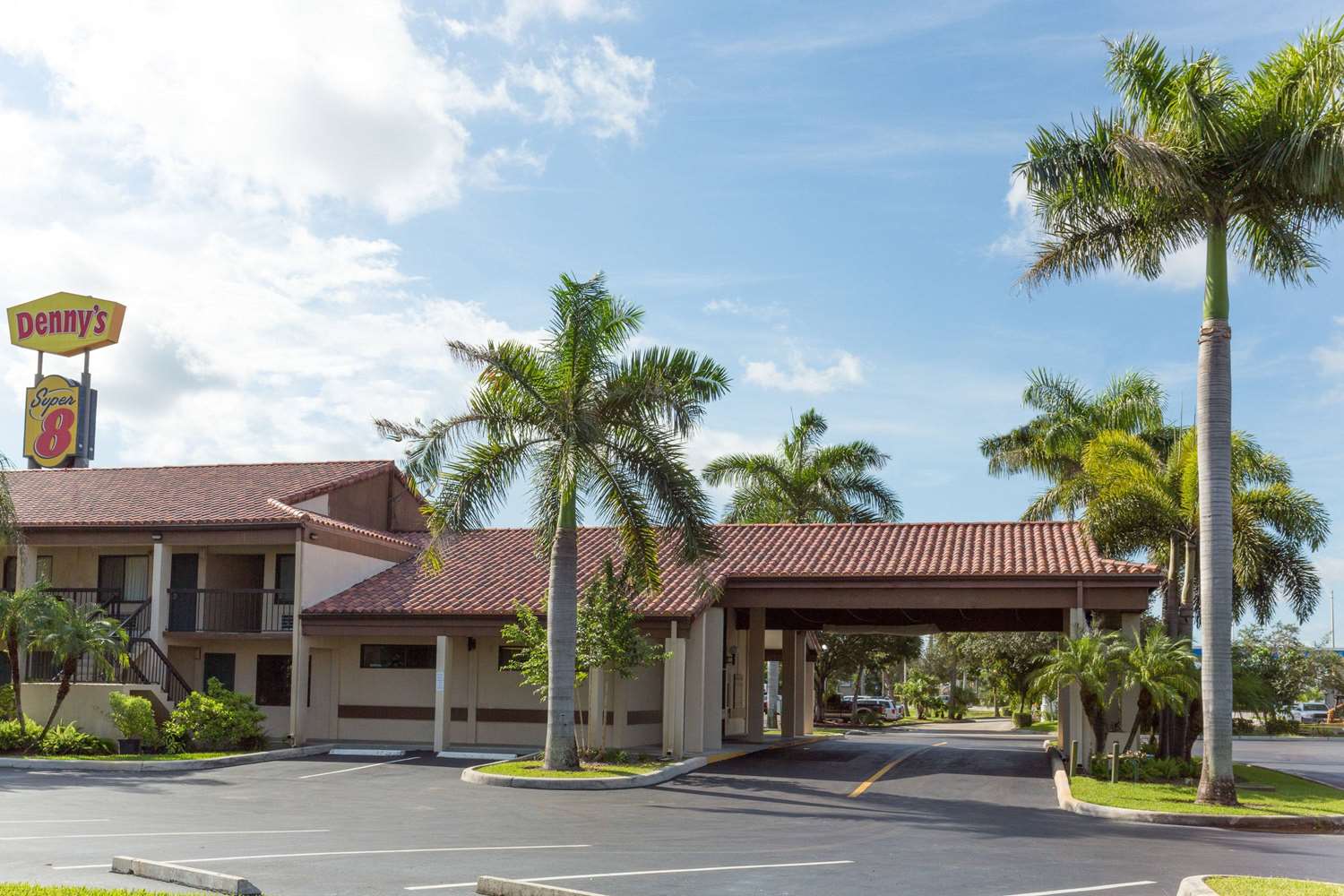 Hotel SUPER 8 RIVIERA BEACH WEST PALM BEACH