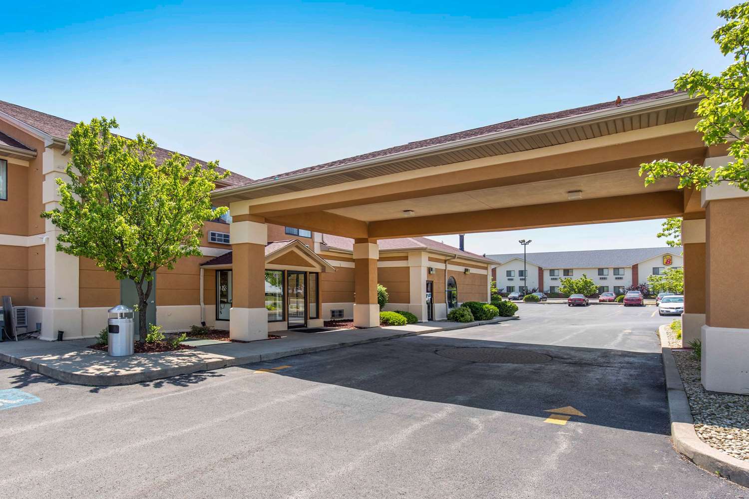 Hotel QUALITY INN MONEE
