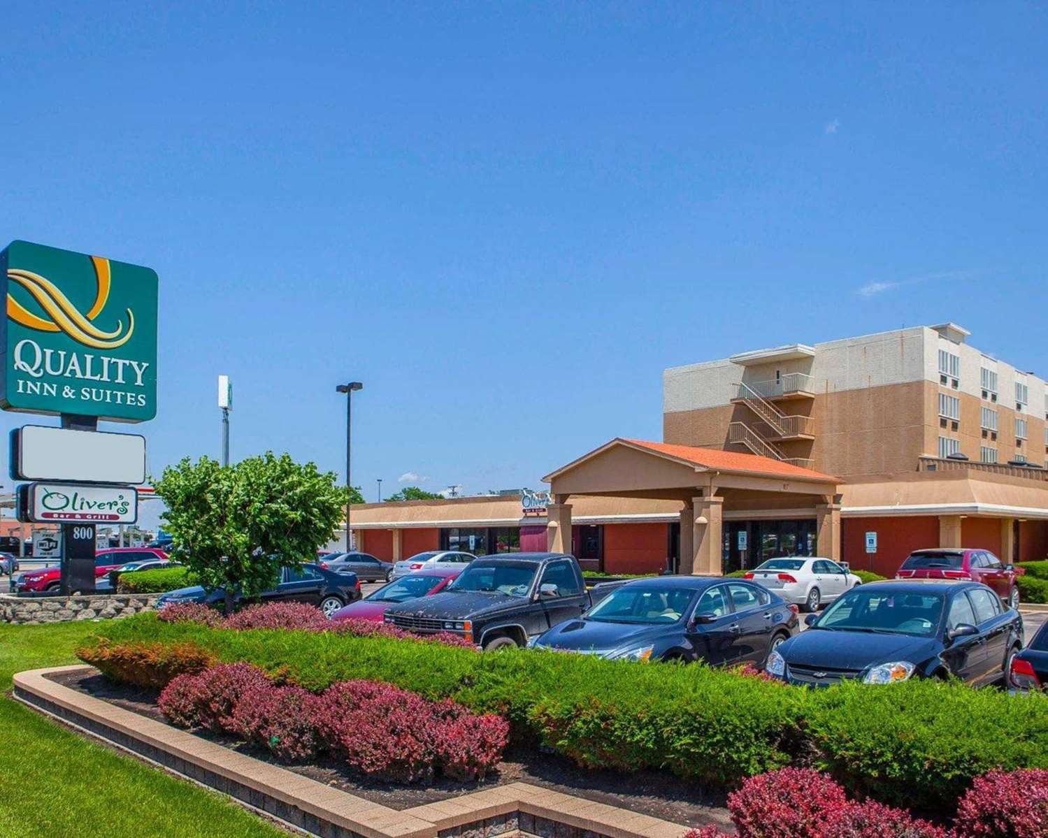 Hotel QUALITY INN & SUITES