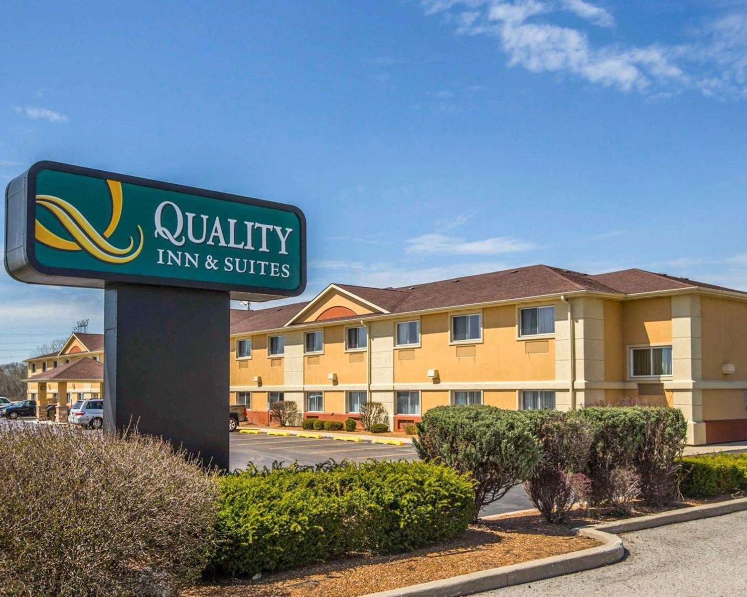 Hotel QUALITY INN & SUITES SOUTH