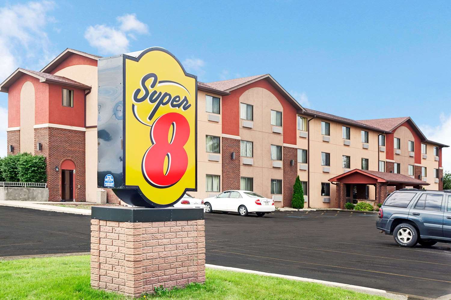 Hotel SUPER 8 BY WYNDHAM ROMEOVILLE BOLINGBROOK