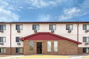 Hotel SUPER 8 CLINTON