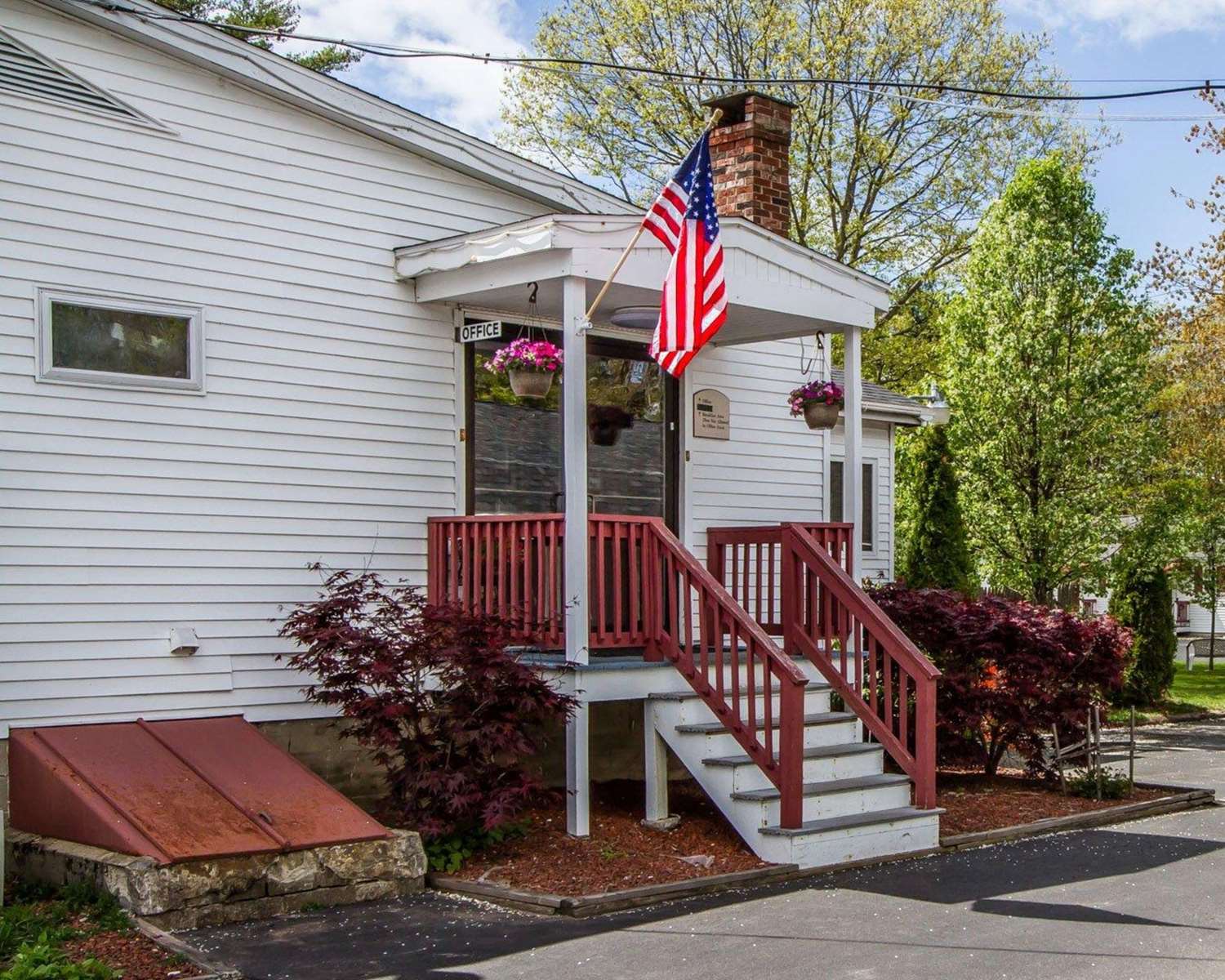 Hotel RODEWAY INN & SUITES